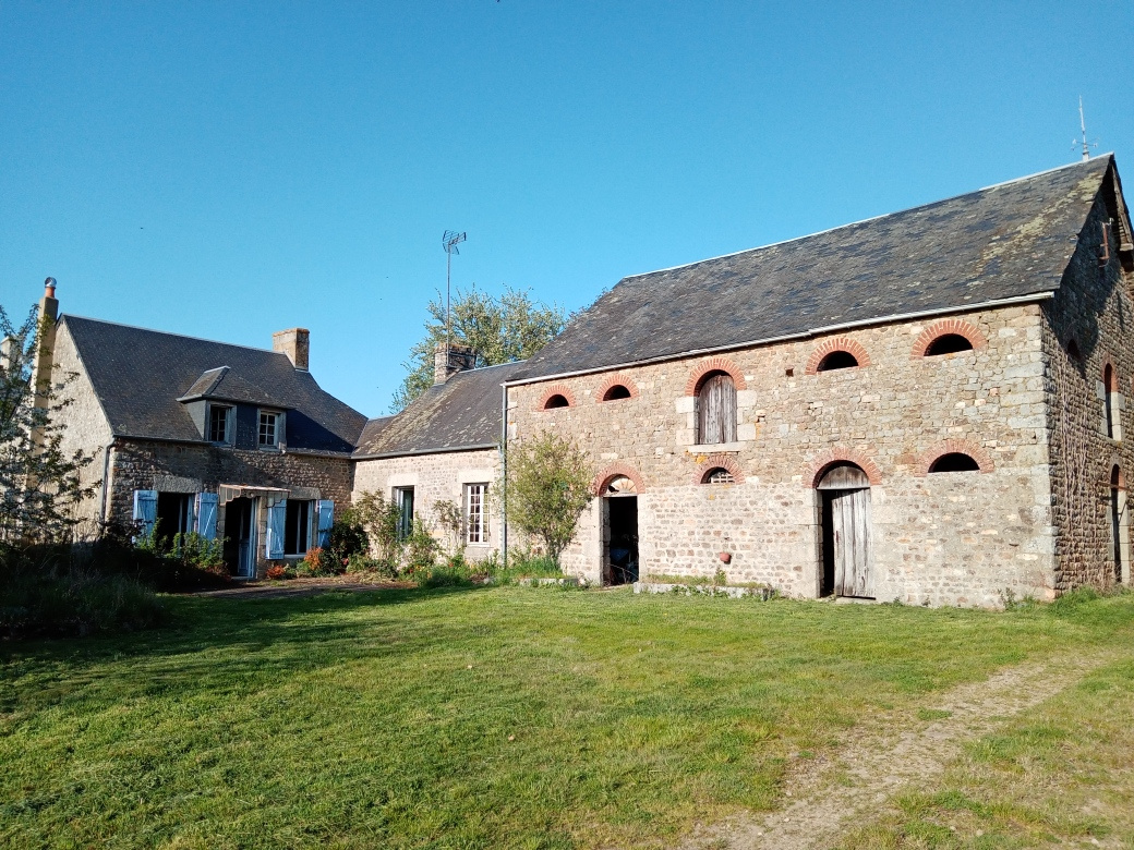 LA PALLU, dans hameau